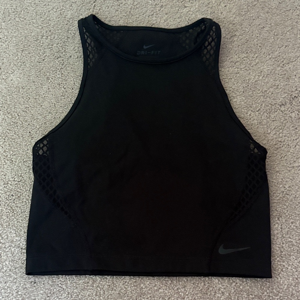Nike Black Mesh Panel Athletic Crop Tank XS! EUC!